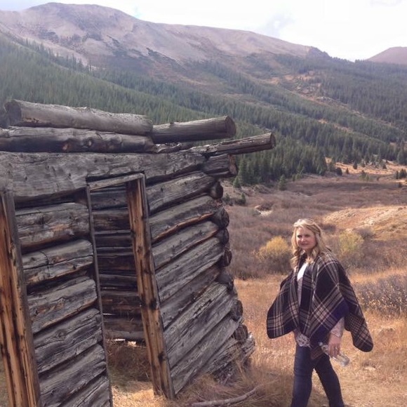 Meet your posher - Picture 3 of 3